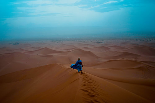 Blauwe Tuareg in de Marokkaanse Sahara