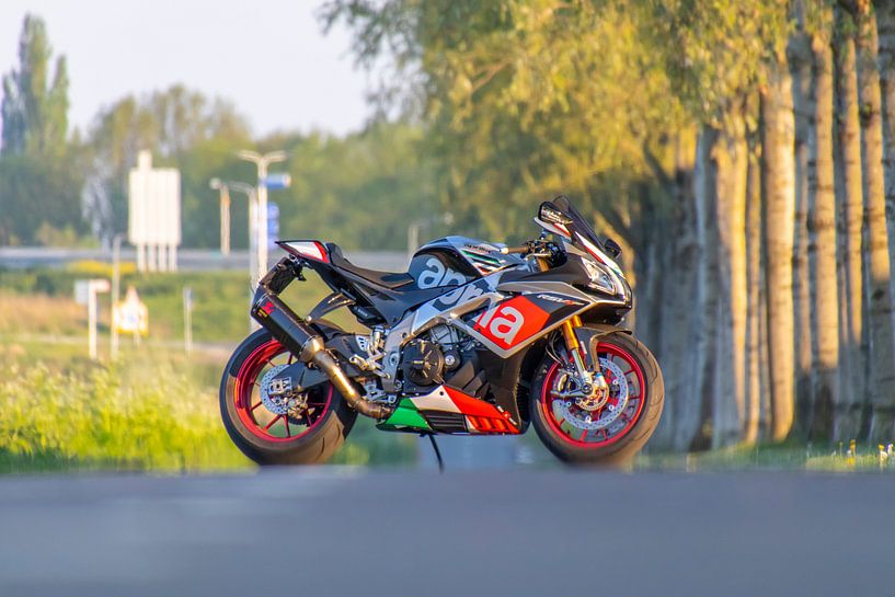 Aprilia RSV 4 RF superbike van Joost Winkens