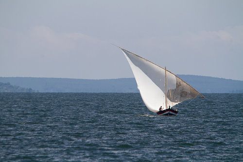 Africa | Fishingboat Victorialake Tanzania with the Dutch Flag 