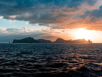 Zonsondergang Madeira van Zee