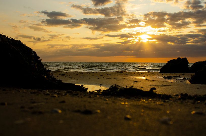 Sonnenuntergang an der Nordsee von Annelies Cranendonk