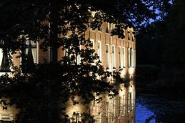 Mensinge by night by Jose Reijinga