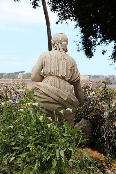 Stanbeeld überblickt die Stadt, Villa Borghese von Wendy Hilberath
