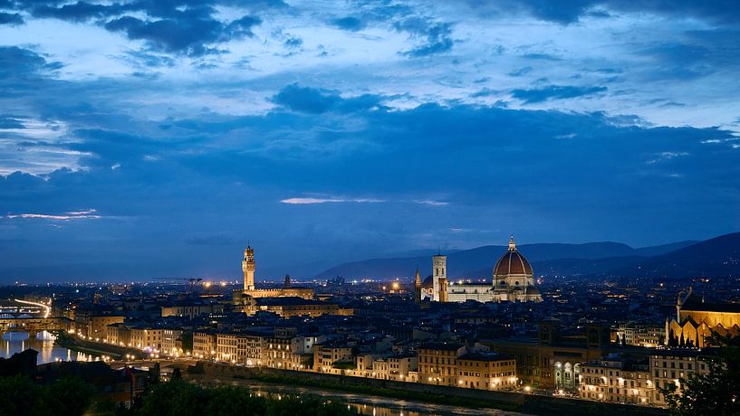 Florence by Hello Pompoyo