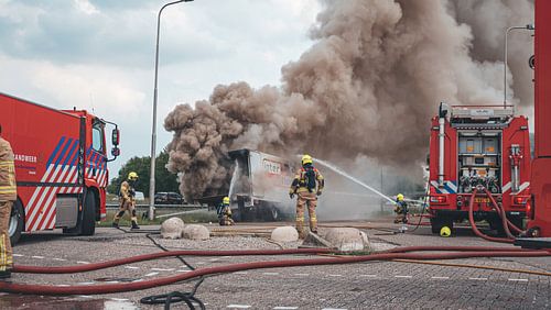 Lkw-Brand auf der A28 bei Putten