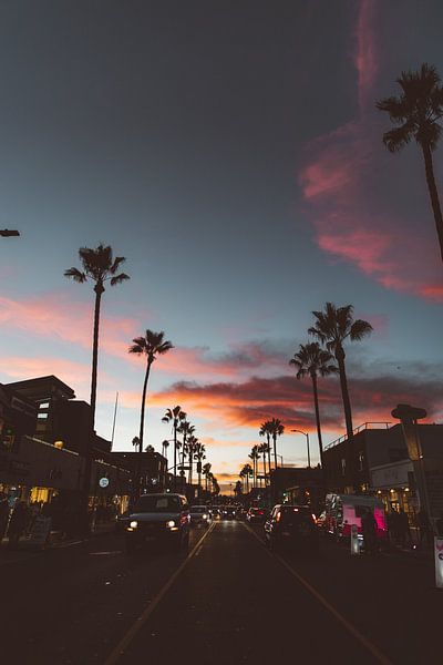 Los Angeles by Hello Pompoyo