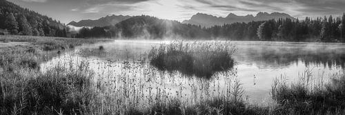Zonsopgang en ochtendmist, het Geroldmeer