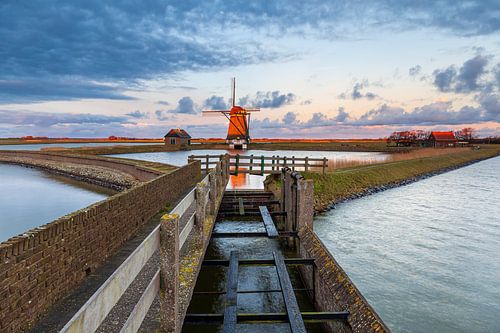 Poldermolen Het Noorden op Texel, bij zonsopkomst