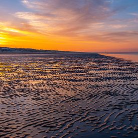 Sonnenaufgang am Strand von Leo Luijten