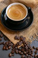 Bonjour avec un espresso frais
