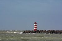 Sturm an der Spitze des Noord-Piers Wijk aan Zee.