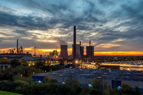 Industrie  in Duisburg zons ondergang