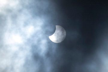Éclipse solaire aux Pays-Bas sur Michelle Peeters