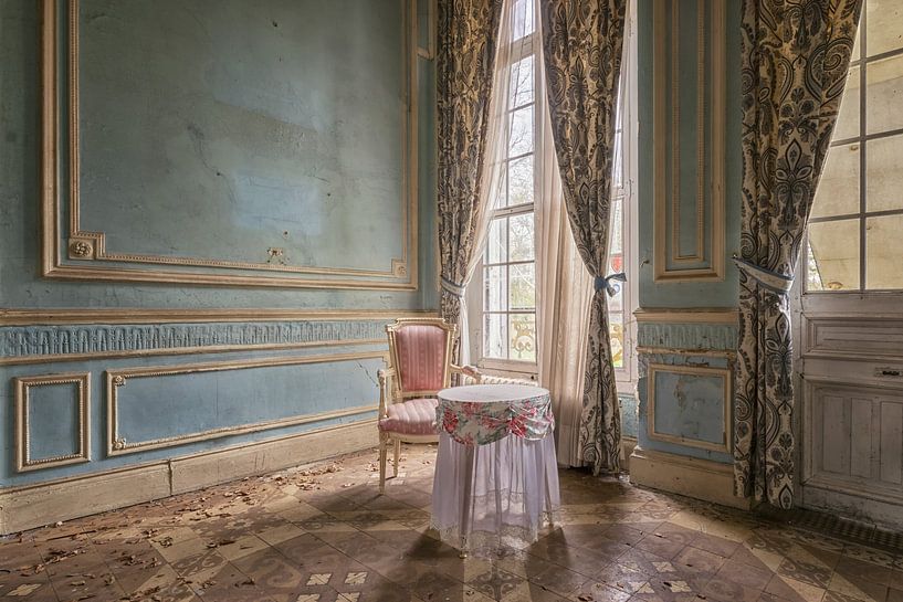 Lost Place - a dream in pastel by Linda Lu