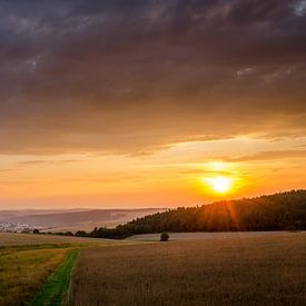The sun sets in Germany by Wildfotografie NL