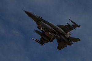 Daling van een F16 von Abra van Vossen