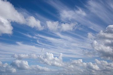 Hollandse wolkenlucht van Ronald van Kooten