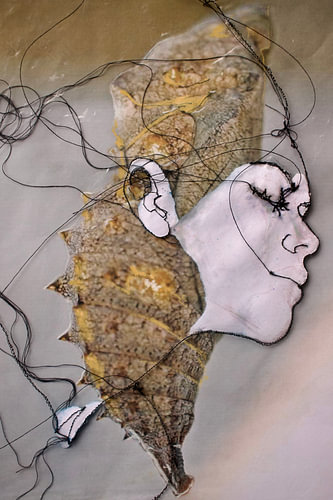 'Lady Butterfly' - Frau aus Draht. von Kim Rijntjes