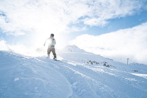 Freeriden in de poedersneeuw in Montafon, Vorarlberg Snowboardgroep
