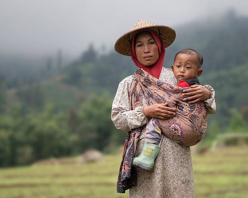 Een Javaanse vrouw met haar kind