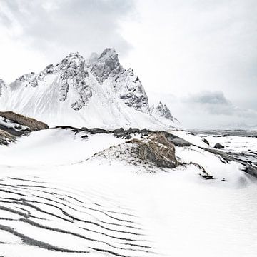 Vestrahorn in Icelandic winter landscape by Ron van der Stappen