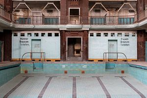 Lost Places Schwimmhalle