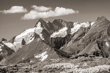 Wolken über dem Großglockner in sepia von Christa Kramer