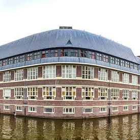 Het Sieraad (Amsterdamse School) van Johnny van der Leelie