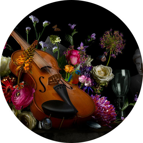 Bloemstilleven met viool