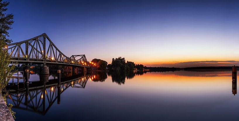 11 by Frank Herrmann