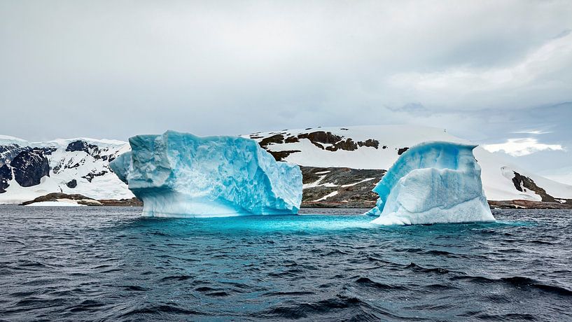 The icebergs of Antarctica by Roland Brack