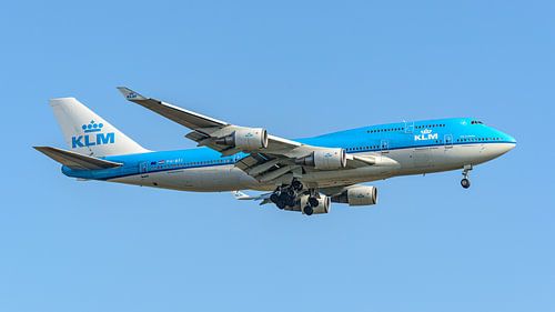 Landing KLM Boeing 747-400M aircraft. by Jaap van den Berg