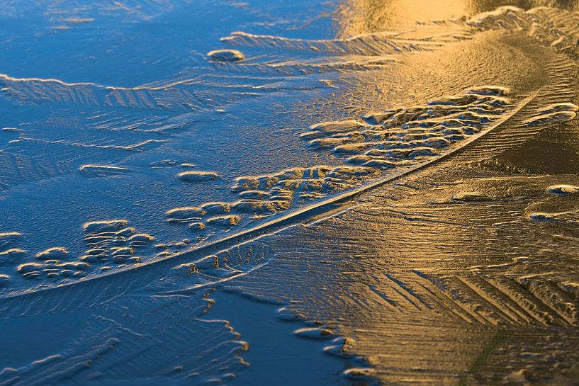 Abstraktion in Wasser von Greetje van Son