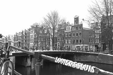 Looierssluis Amsterdam van Marianna Pobedimova