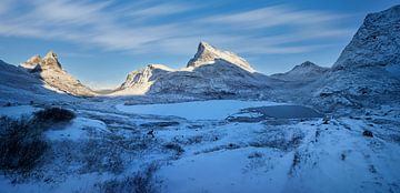 Trollstigen in een winters landschap, Noorwegen van qtx