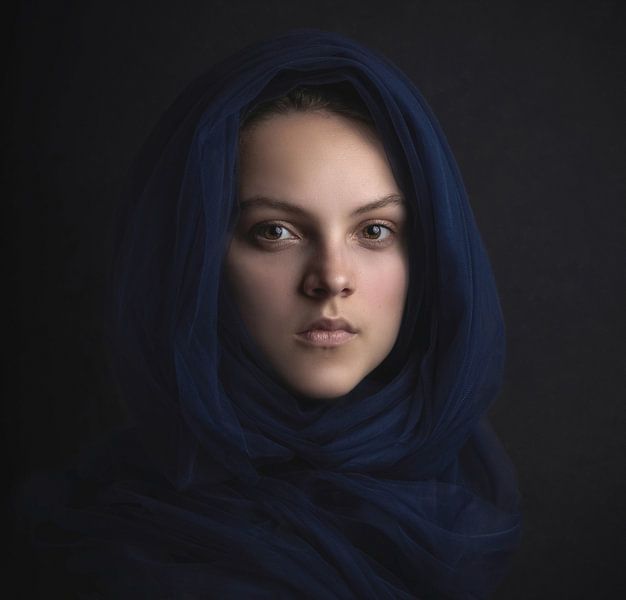 Wrapped in blue van Anja van Ast