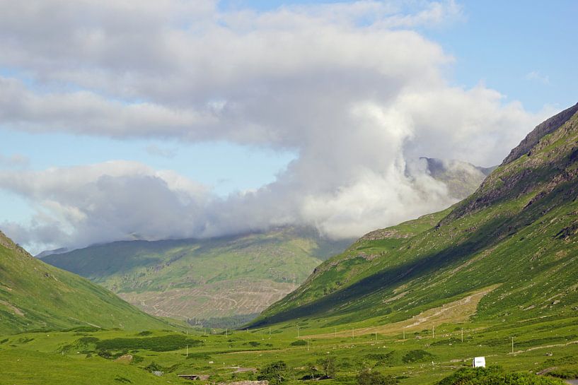 Berge im Glen Etive in Schottland. von Babetts Bildergalerie
