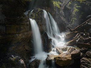 Kuhfluchtwasserfall im Sonnenlicht 2