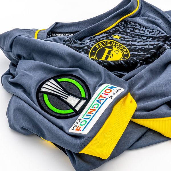 Feijenoord uitshirt met conference league badge van Sonia Alhambra Mosquera