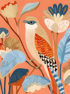 Bunter Vogel zwischen Zierblumen und Blättern
