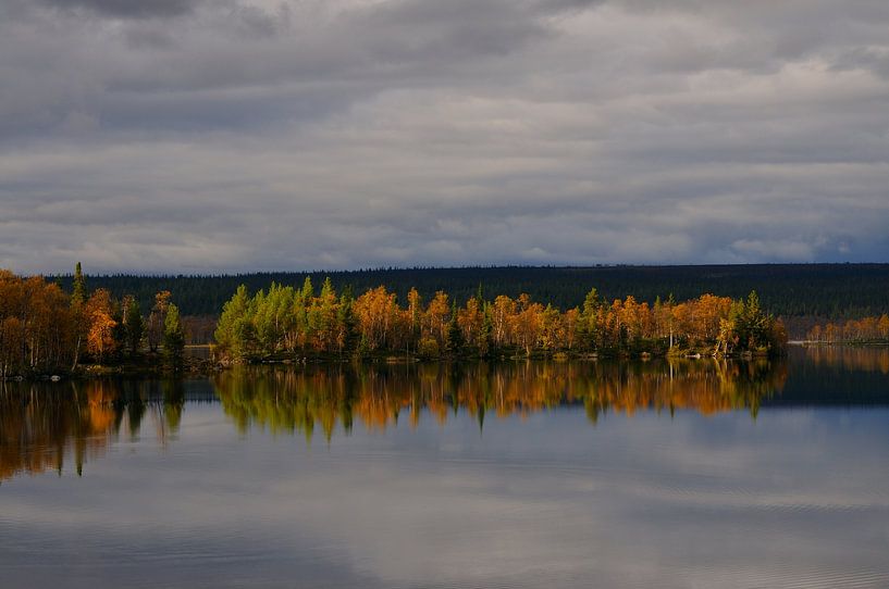 Över-Särvsjön near Messlingen by Karin Jähne