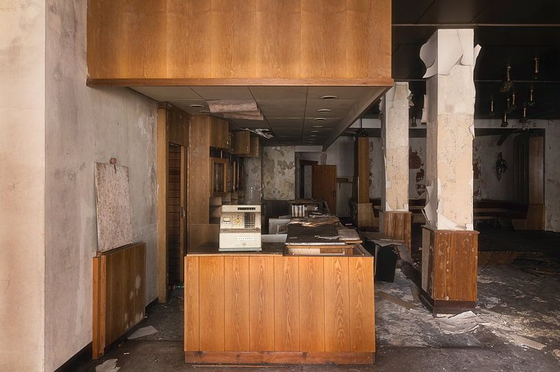 Drinking at the Abandoned Bar. by Roman Robroek - Photos of Abandoned Buildings