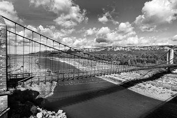 Old bridge over the Dourance (Luberon / Provence) by Flatfield