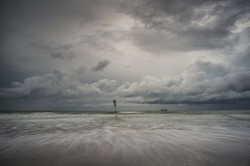 strandzicht van Willem  Overkleeft