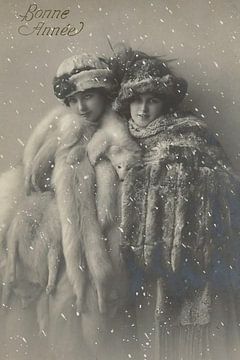 French New Year card from 1906 with two pretty young girls in fur coats
