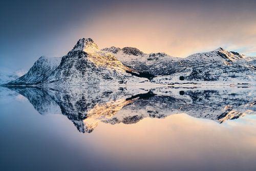  Fjord on the island of Flakstadøy
