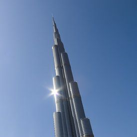 Ein sonniger Tag in Dubai am Burj Khalifa von MPfoto71