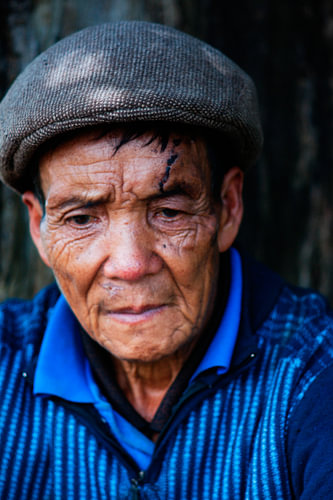 Droevige Chinese man