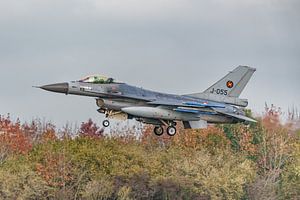 Royal Air Force F-16 Fighting Falcon (J-055).