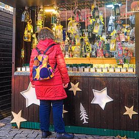 Stroll around the Christmas market by Thomas Riess